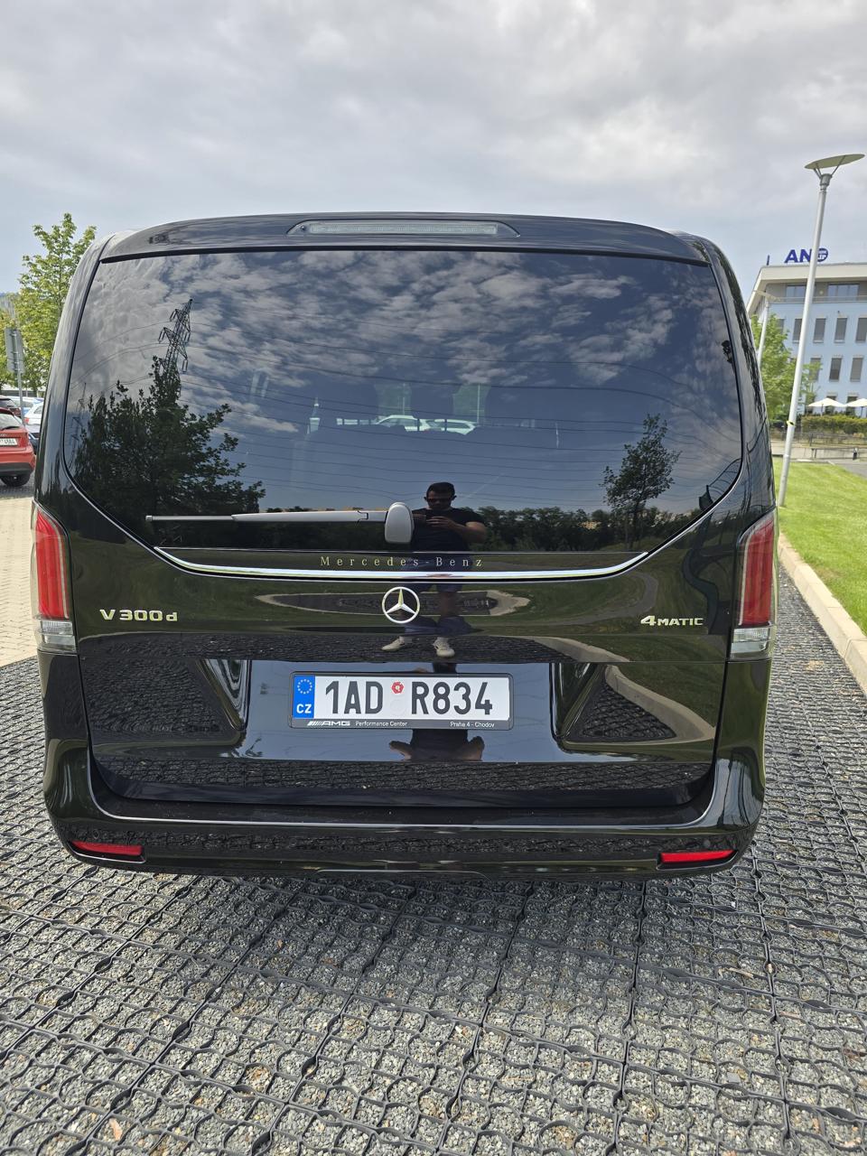 Minivan