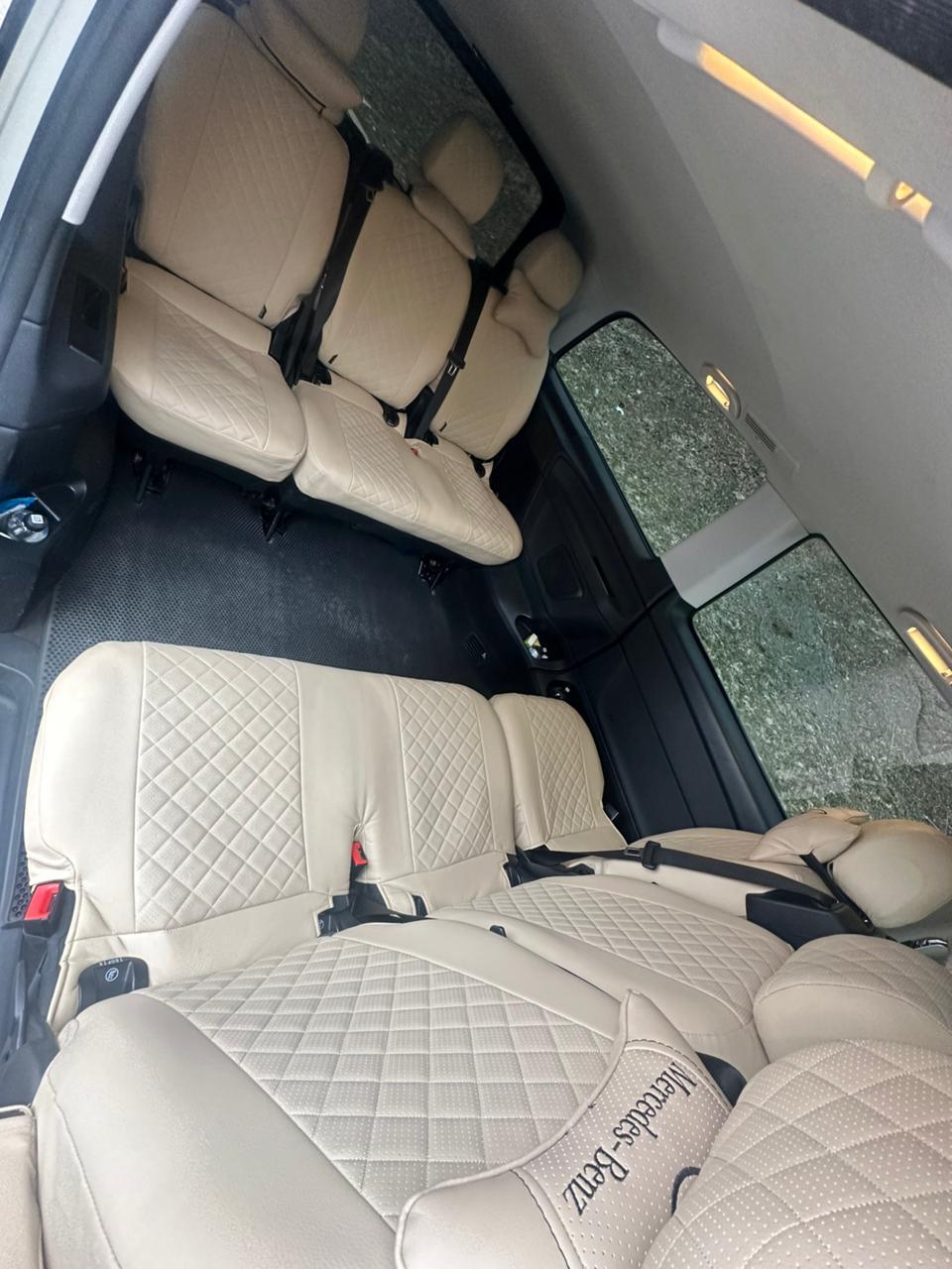 Minivan