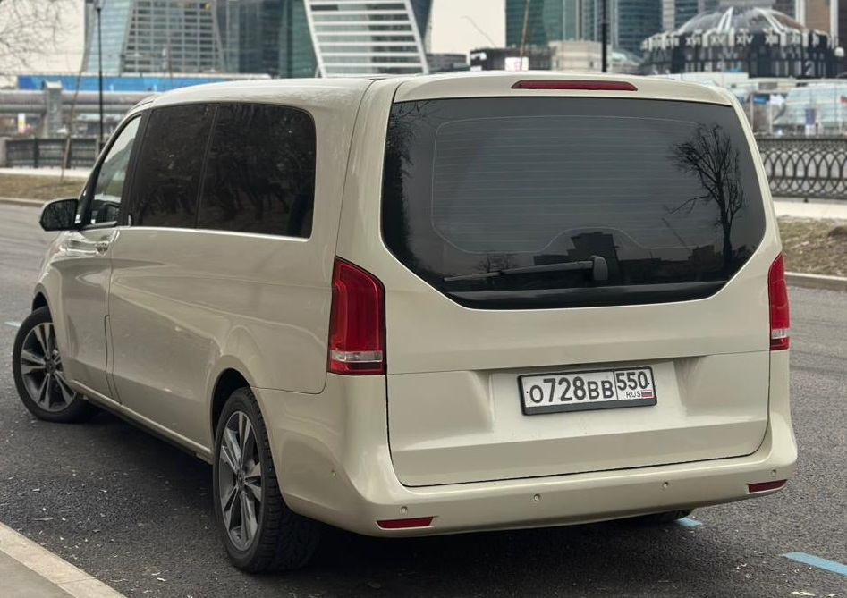 Minivan